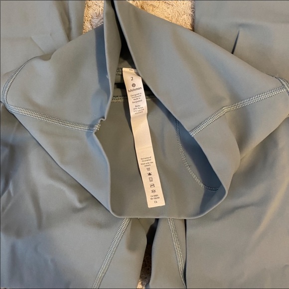 Lululemon Wunder Under High-Rise 7/8 Tight *Full-On Luxtreme 25" - Picture 5 of 8